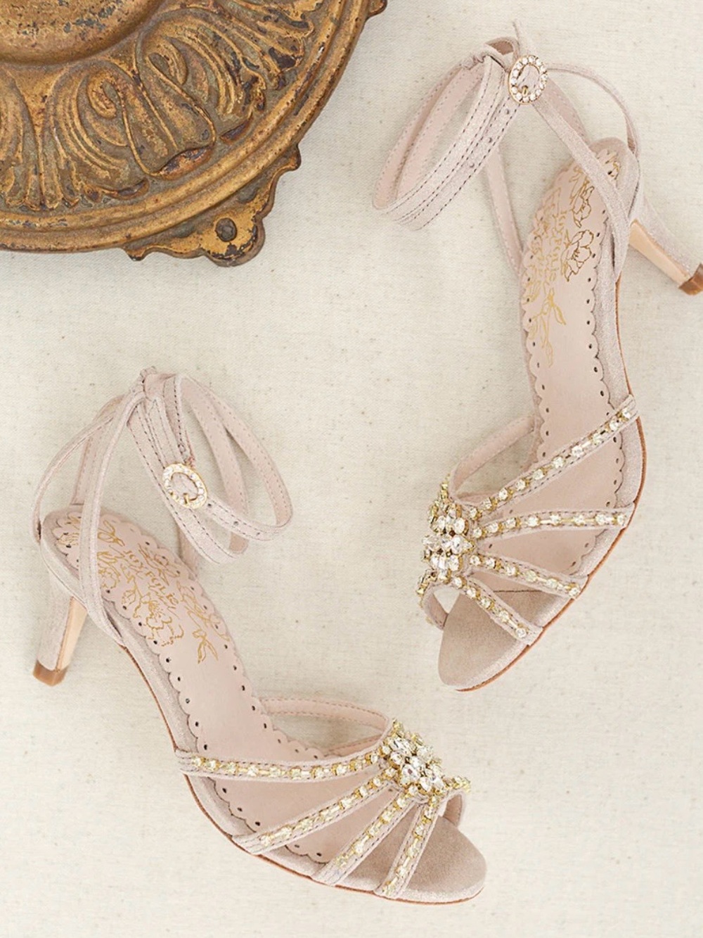 Joyfolie Maelyn Nude Blush Size 3Y Leather Rhinestone Kitten Heel Sandals NEW